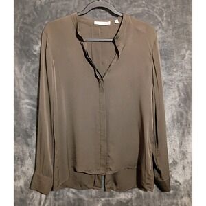 Vince Silk Button Up Shirt/Blouse With A Split Back Sz 4 Olive‎ Green